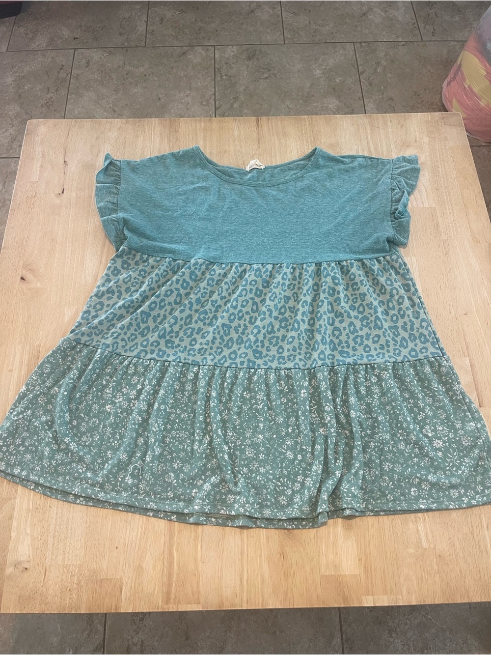 BIBI Teal Tiered Mixed-Print Babydoll Blouse size M
